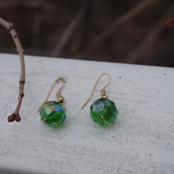 Aurora Borealis Gold Tone Dangle Drop Earrings - Picture 4 of 4